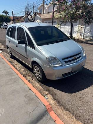 CHEVROLET MERIVA 1.8 MPFI EXPRESSION 8V FLEX 4P AUTOMATIZADO CHEVROLET MERIVA 1.8 MPFI EXPRESSION 8V FLEX 4P AUTOMATIZADO